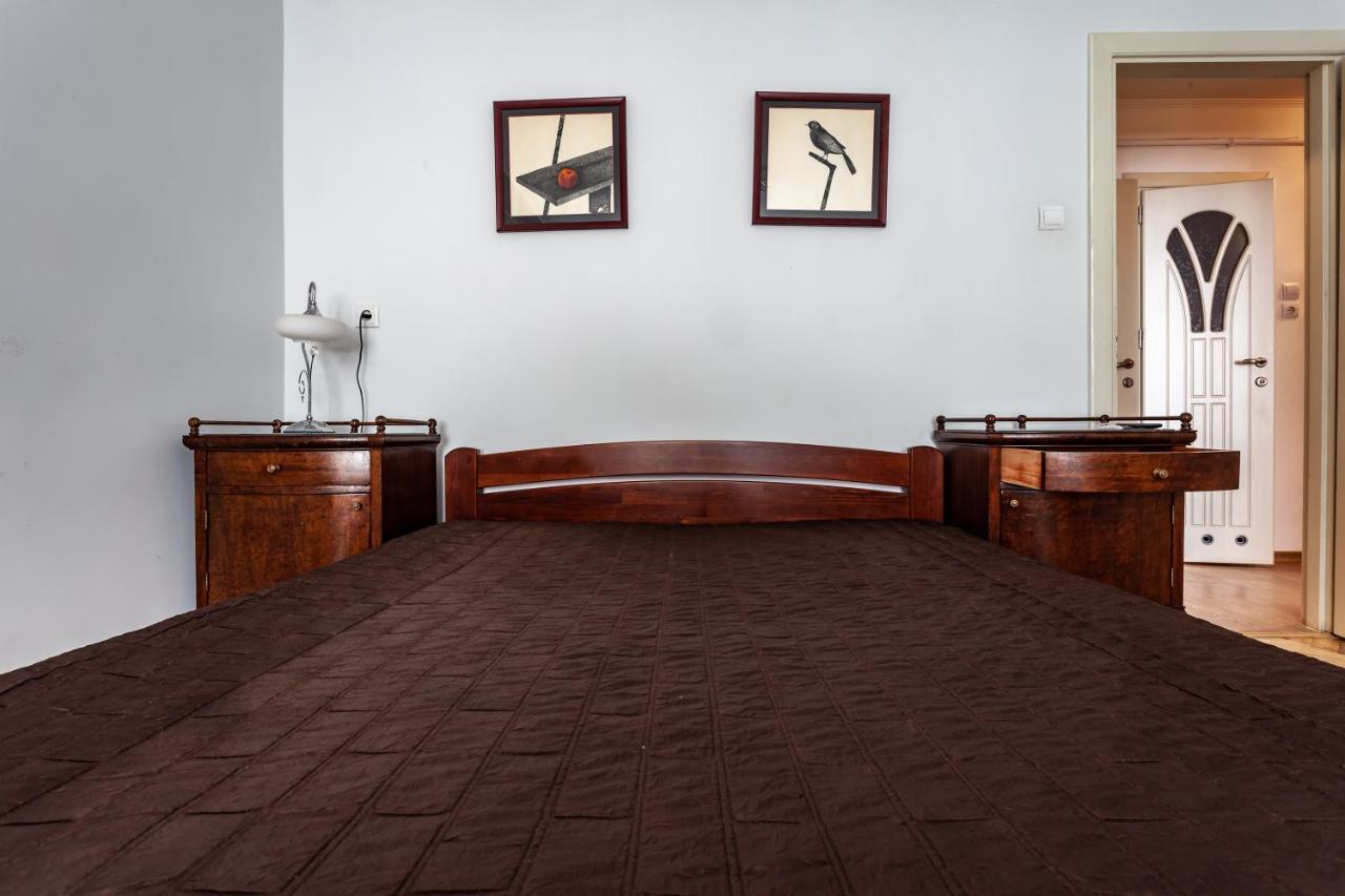 Four Bedrooms Apartment In The Heart Of リヴィウ エクステリア 写真